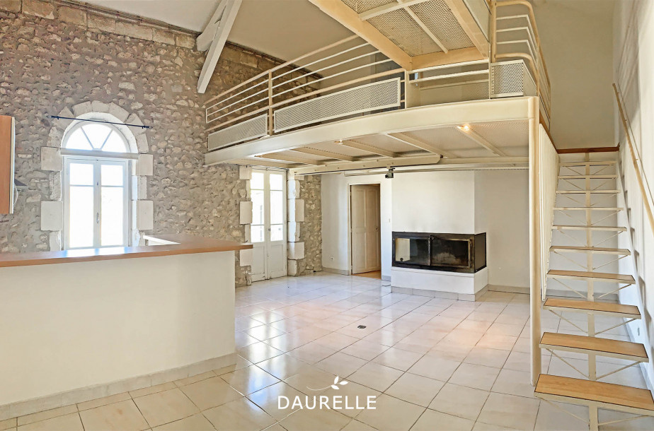 A vendre à CHATEAURENARD, appartement 3 pièces avec parking